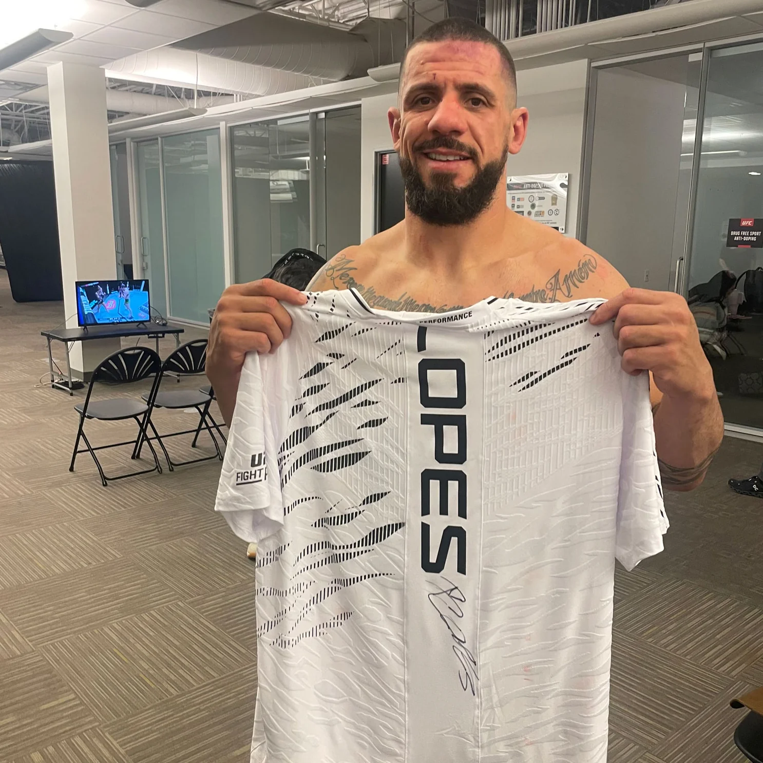 Bruno Lopes Signed 1-of-1 Fight Issued Jersey UFC Fight Night: Dern vs Ribas - Image 2