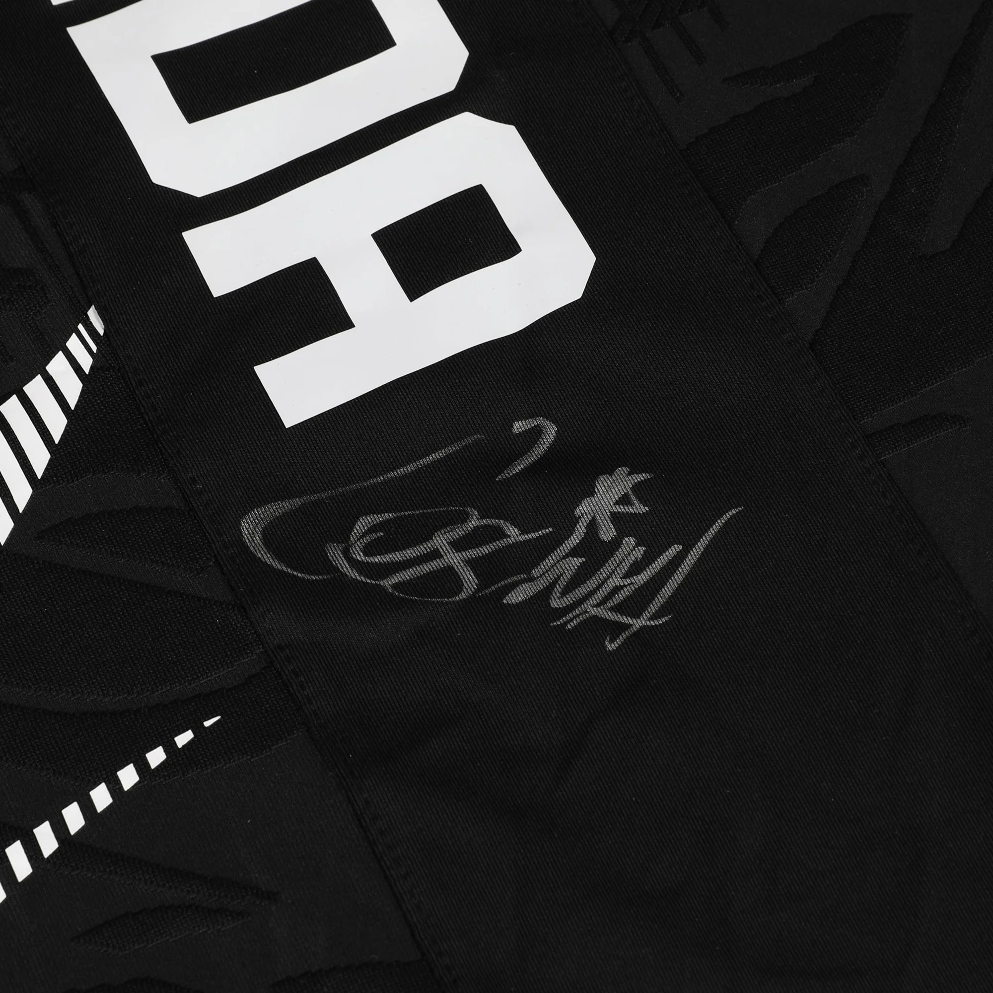 Cesar Almeida Signed 1-of-1 Fight Issued Jersey UFC Fight Night: Dern vs Ribas - Image 4