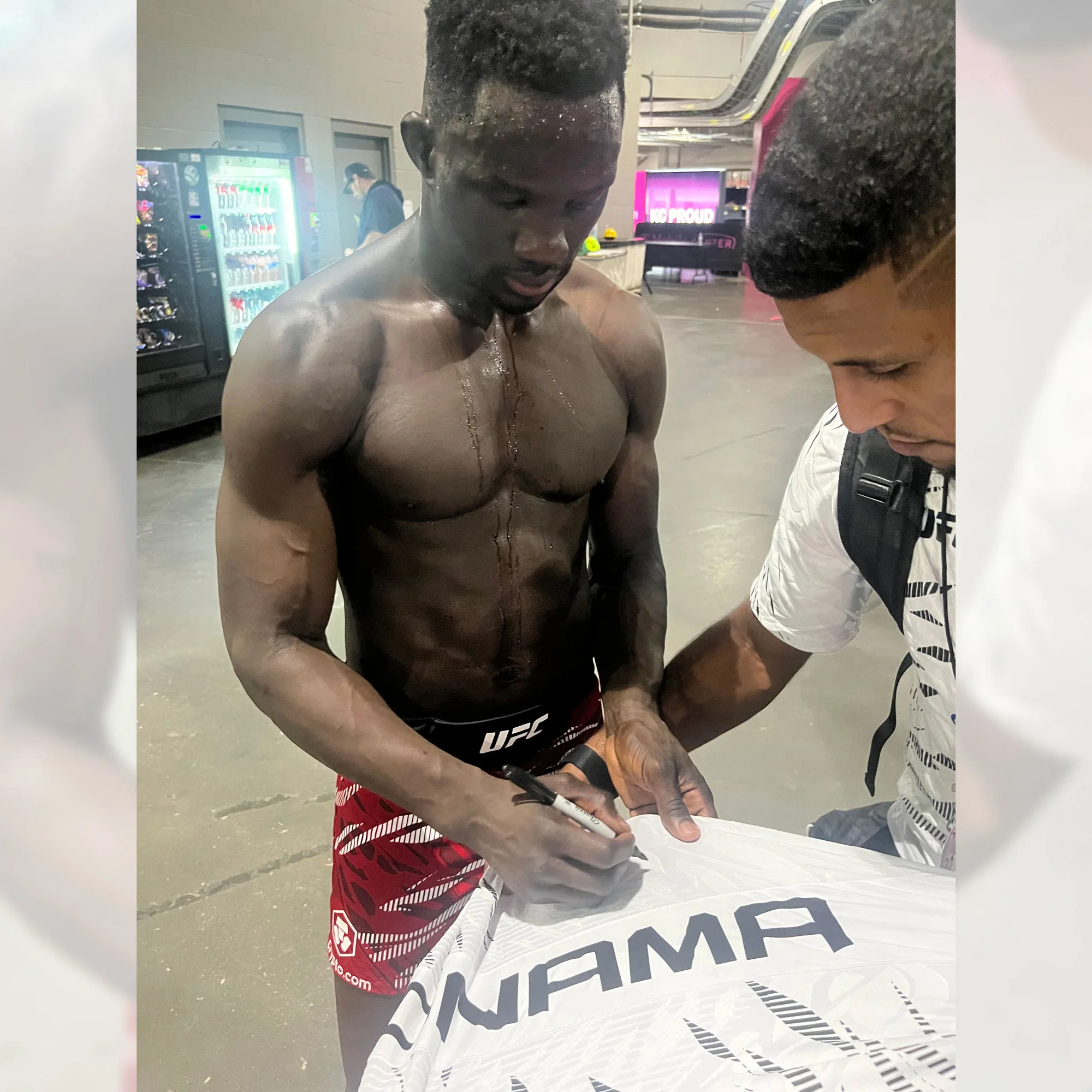 David Onama Signed 1-of-1 Fight Issued Jersey UFC Fight Night: Machado Garry vs Prates - Image 2