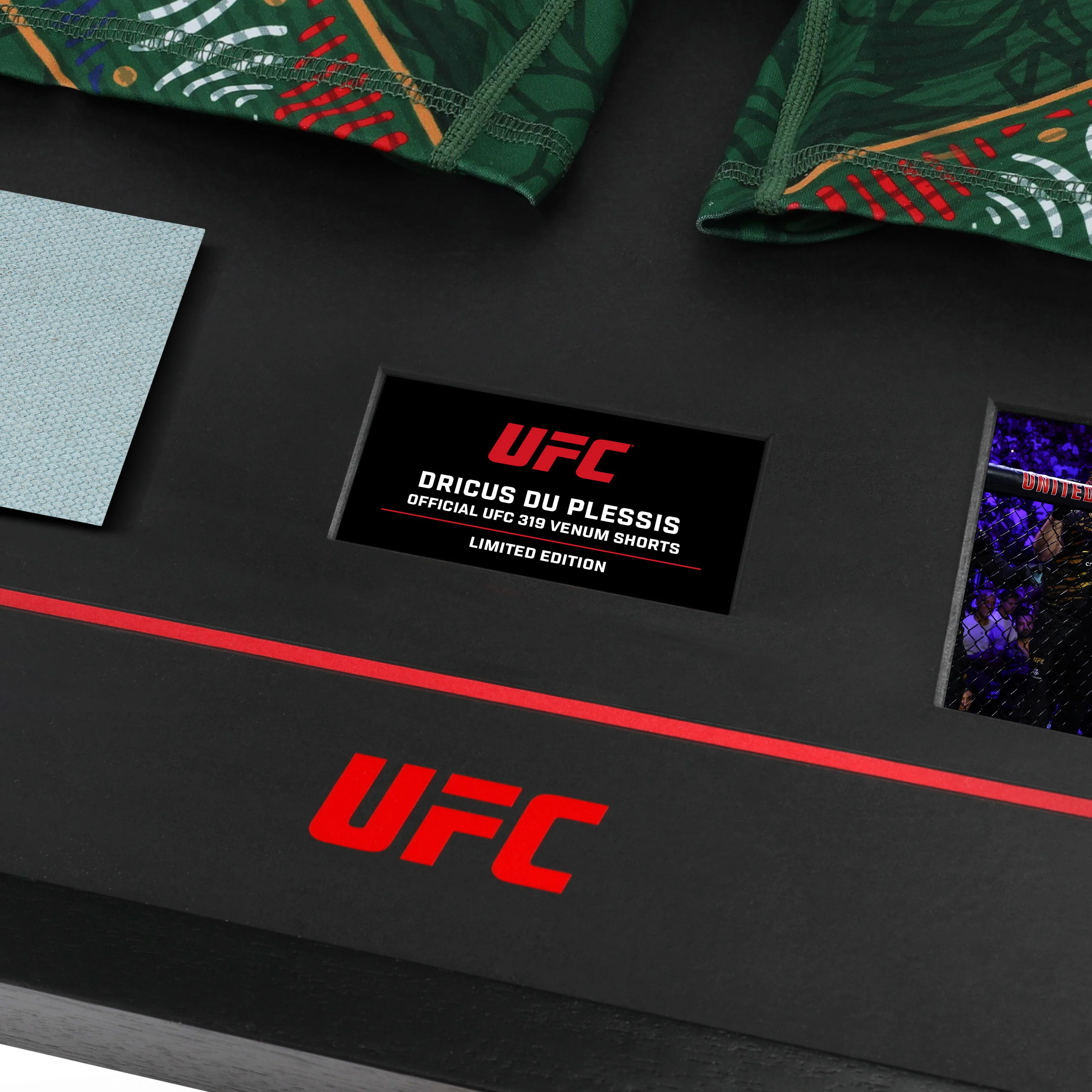 Dricus Du Plessis Limited Edition UFC 319 Venum Shorts & Canvas Display - Image 3