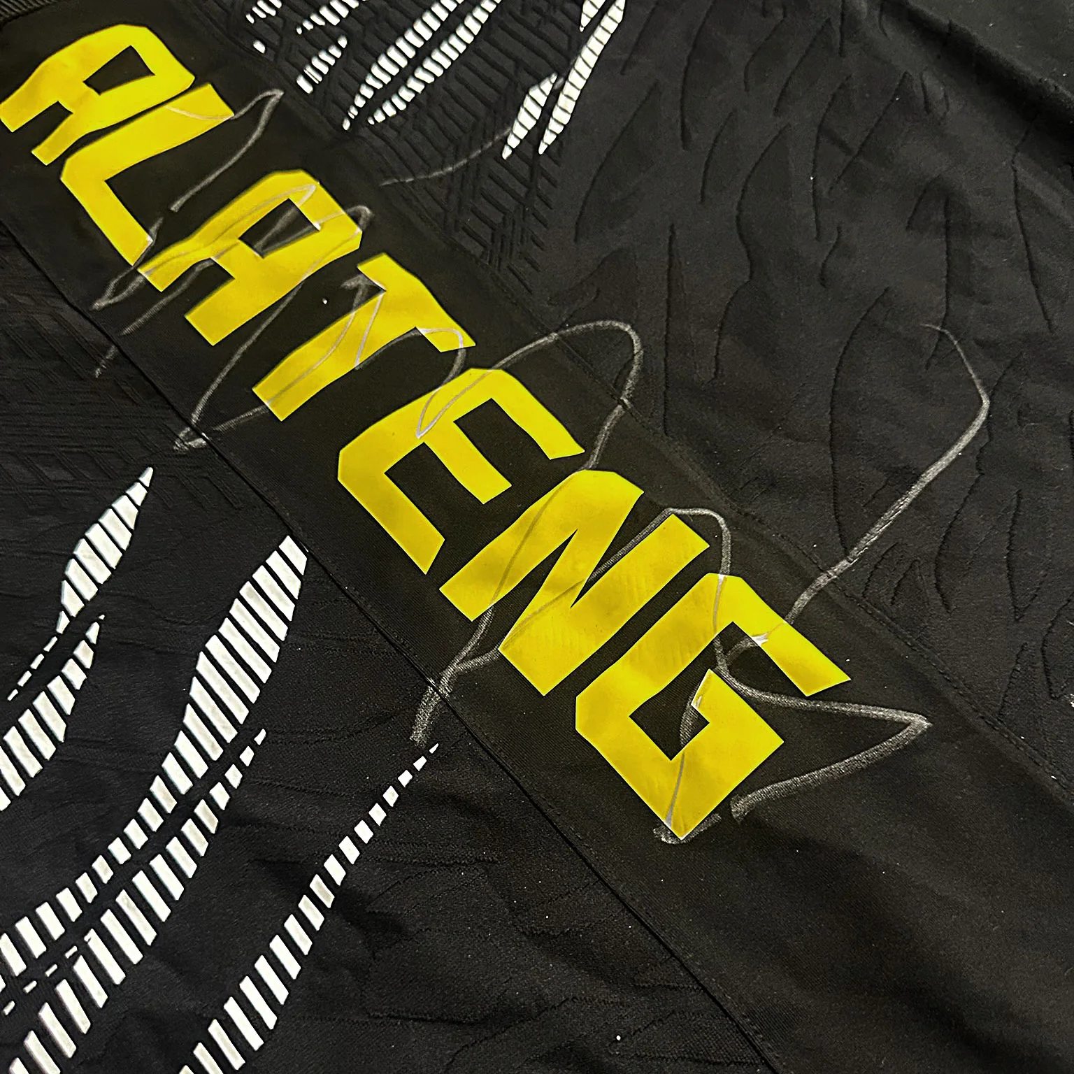 Heili Alateng Signed Fight Issued Hoodie UFC Fight Night: Machado Garry vs Prates - Image 4