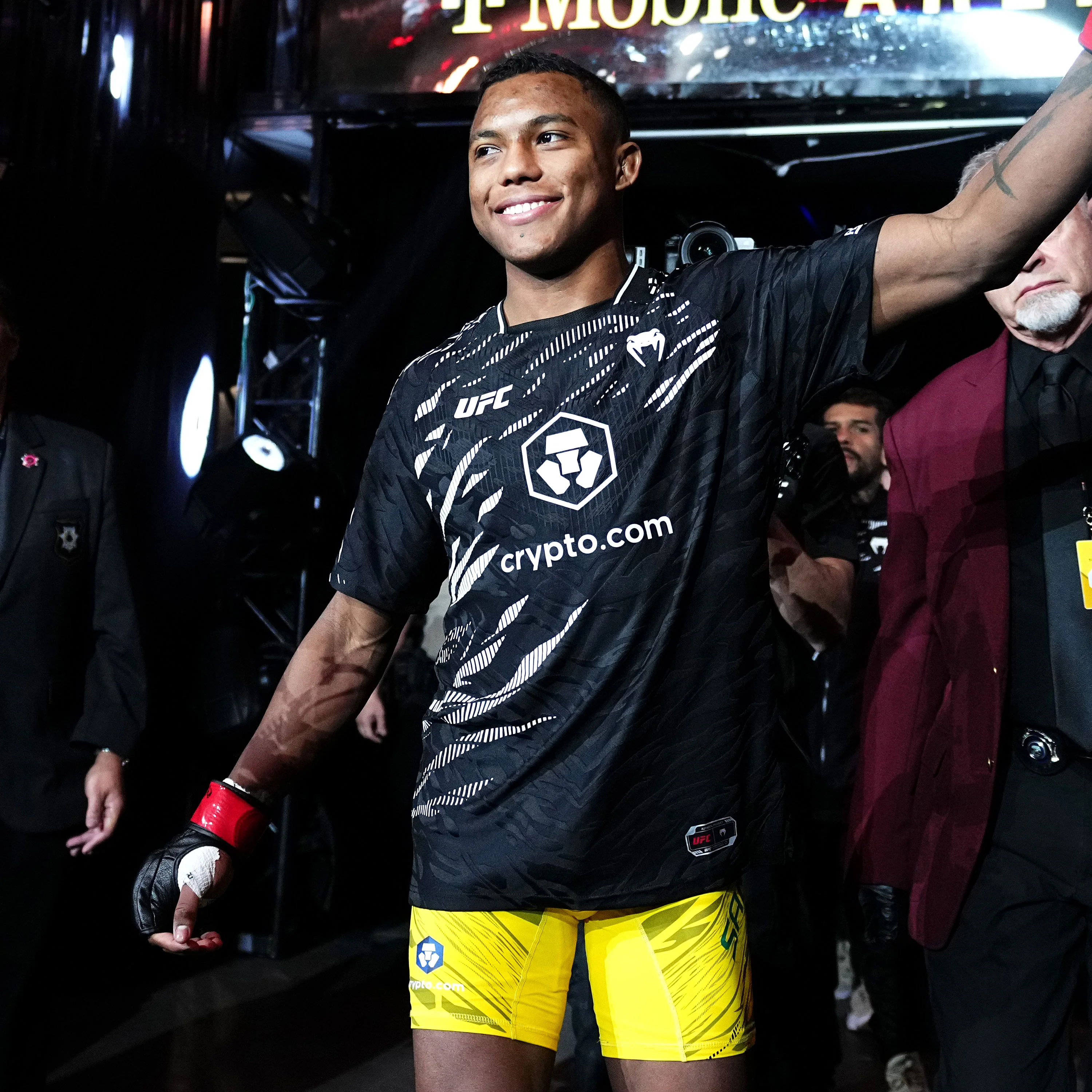 Mairon Santos Signed 1-of-1 Fight Issued Jersey UFC 313: Pereira vs Ankalaev - Image 5