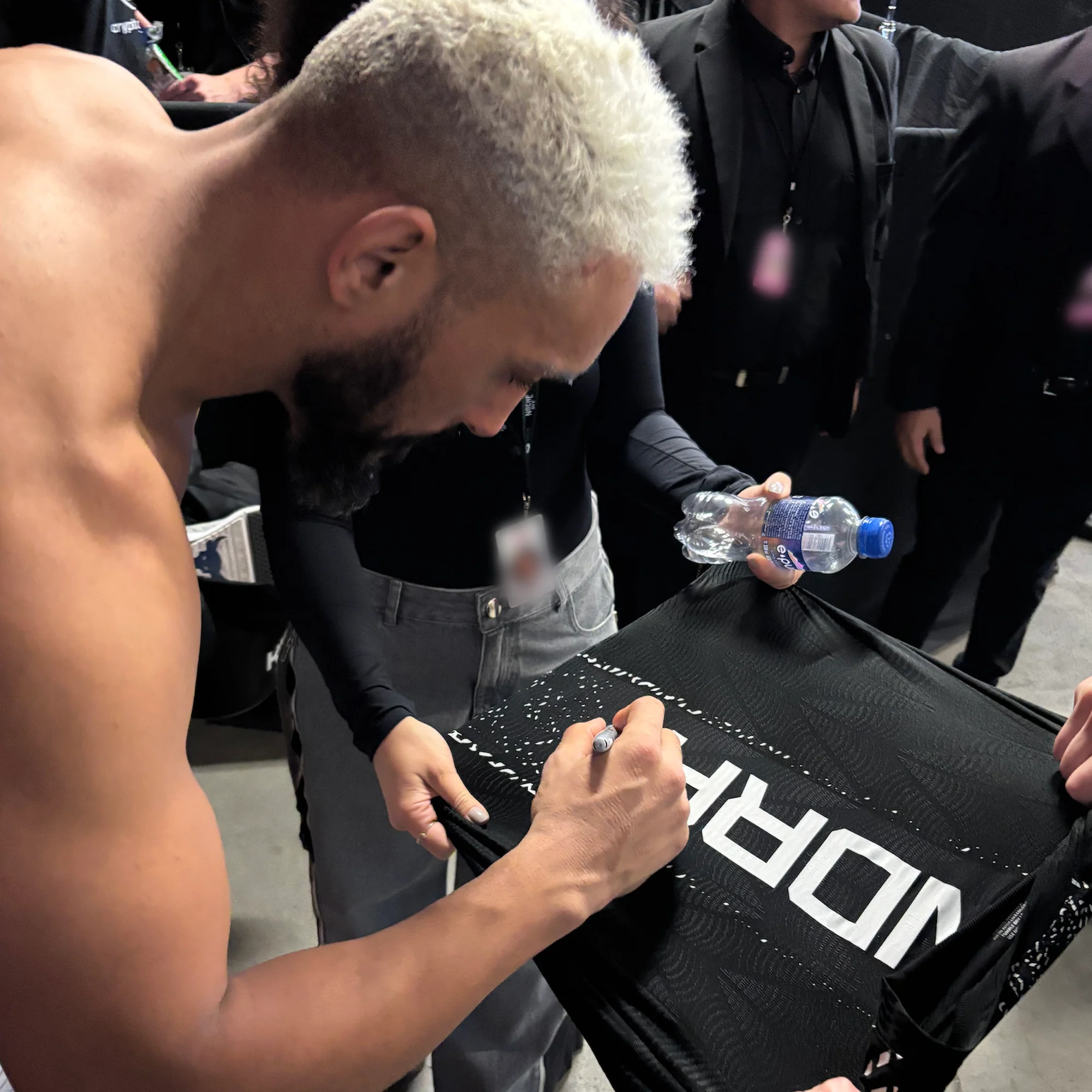 Ryan Gandra Signed 1-of-1 Fight Worn Jersey UFC Fight Night: Moreno vs Kavanagh - Image 3