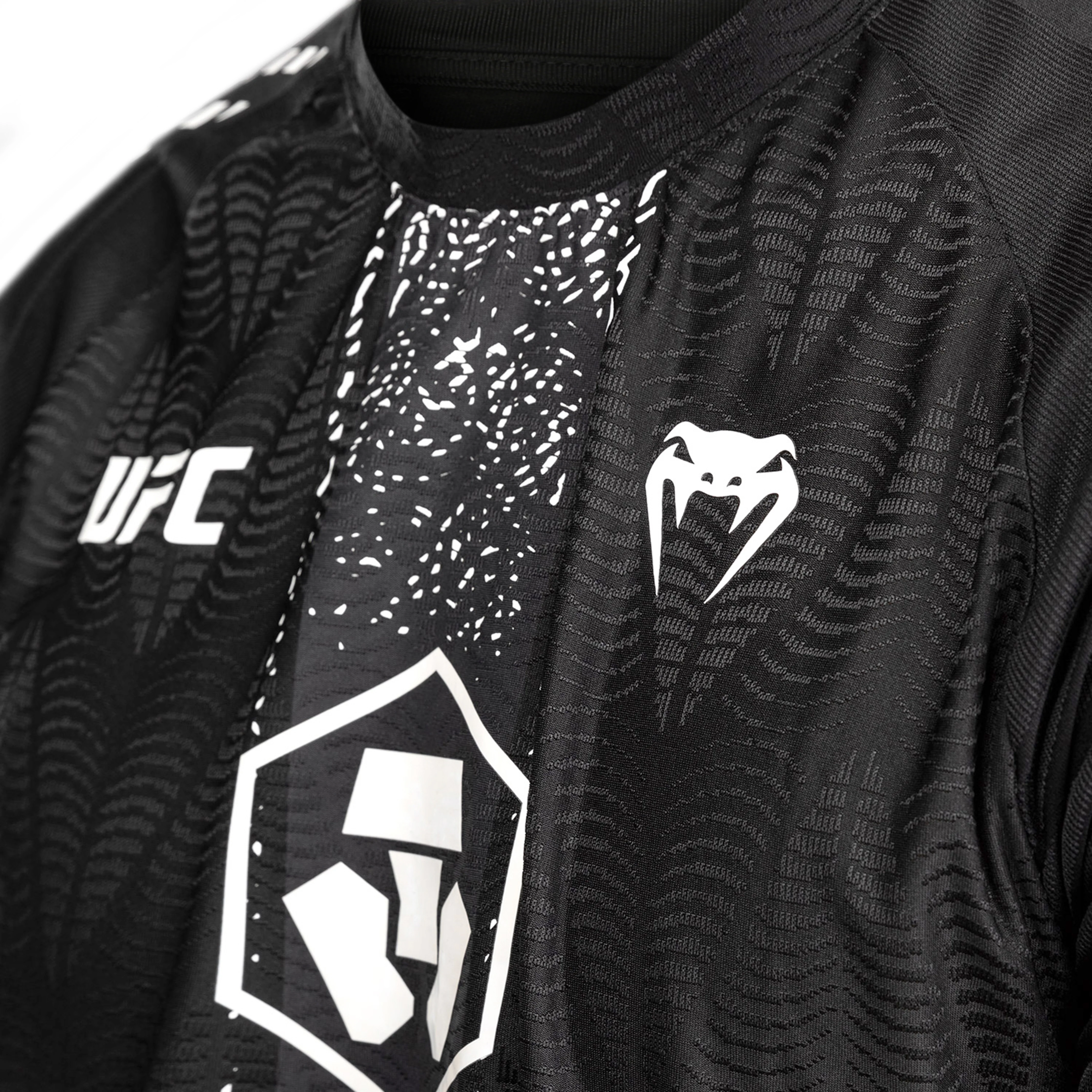 Terrance McKinney Signed 1-of-1 Fight Worn Jersey UFC Fight Night: Adesanya vs Pyfer - Image 4