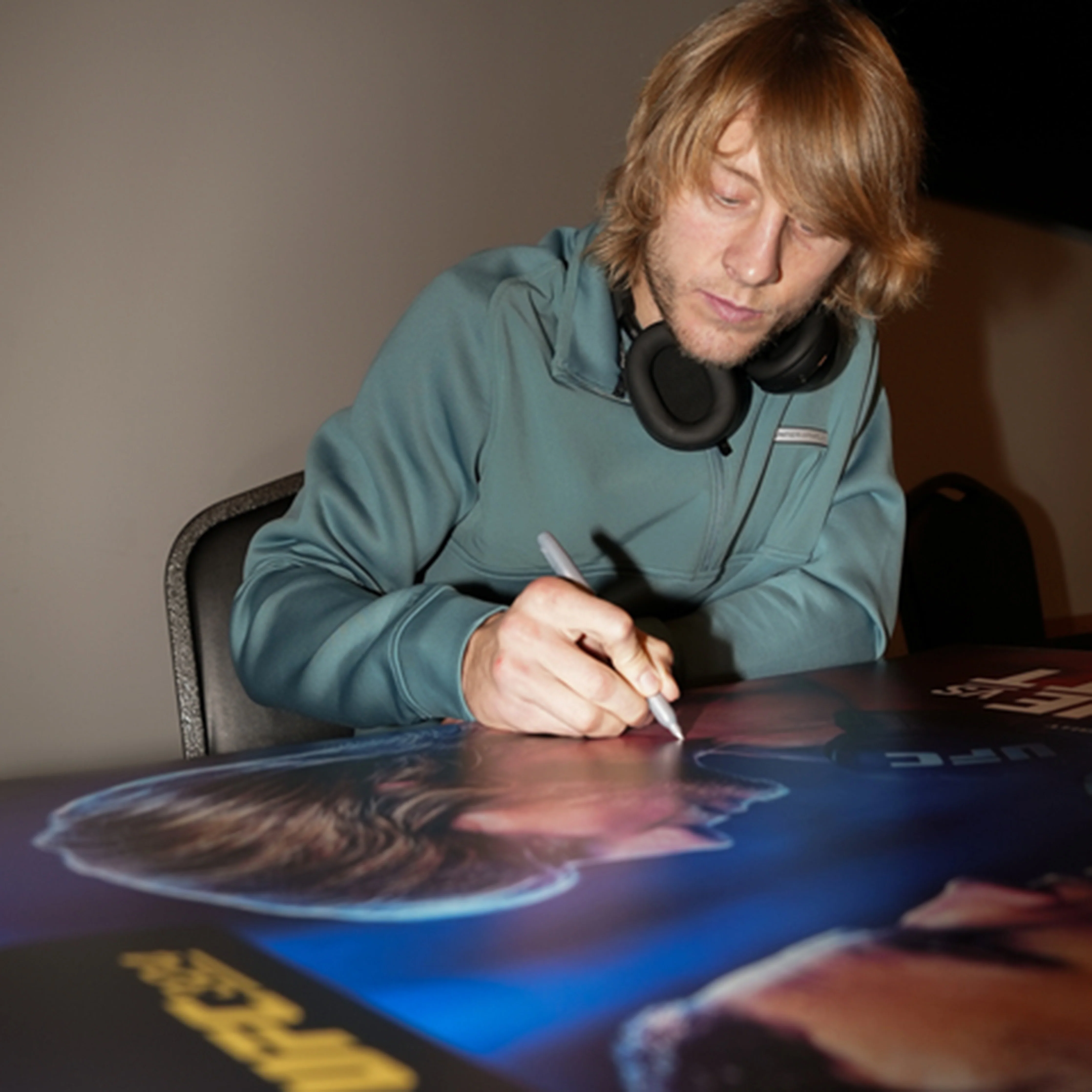 UFC 324: Gaethje vs Pimblett Autographed Event Poster - Image 8