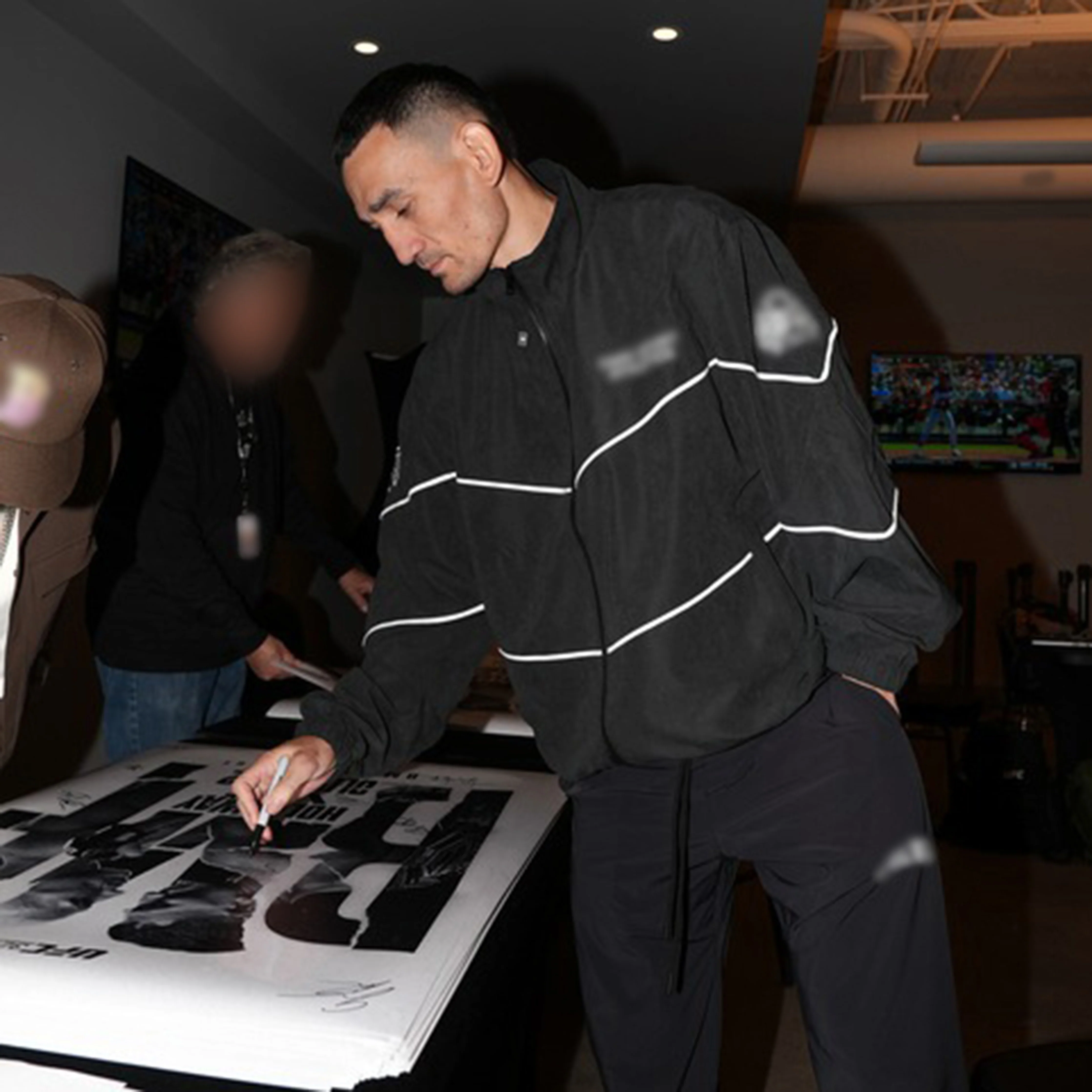 UFC 326: Holloway vs Oliveira 2 Autographed Event Poster - Image 4