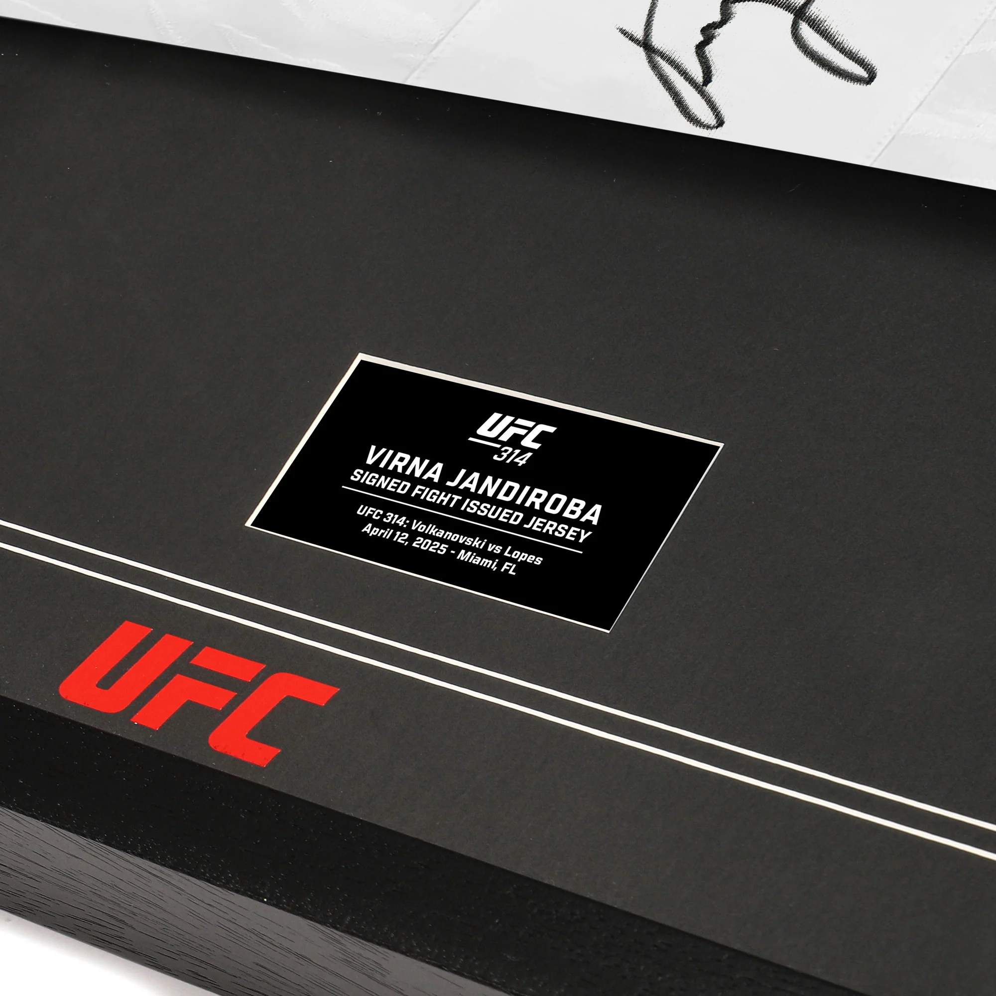 Virna Jandiroba Signed 1-of-1 Fight Issued Jersey UFC 314: Volkanovski vs Lopes - Image 4
